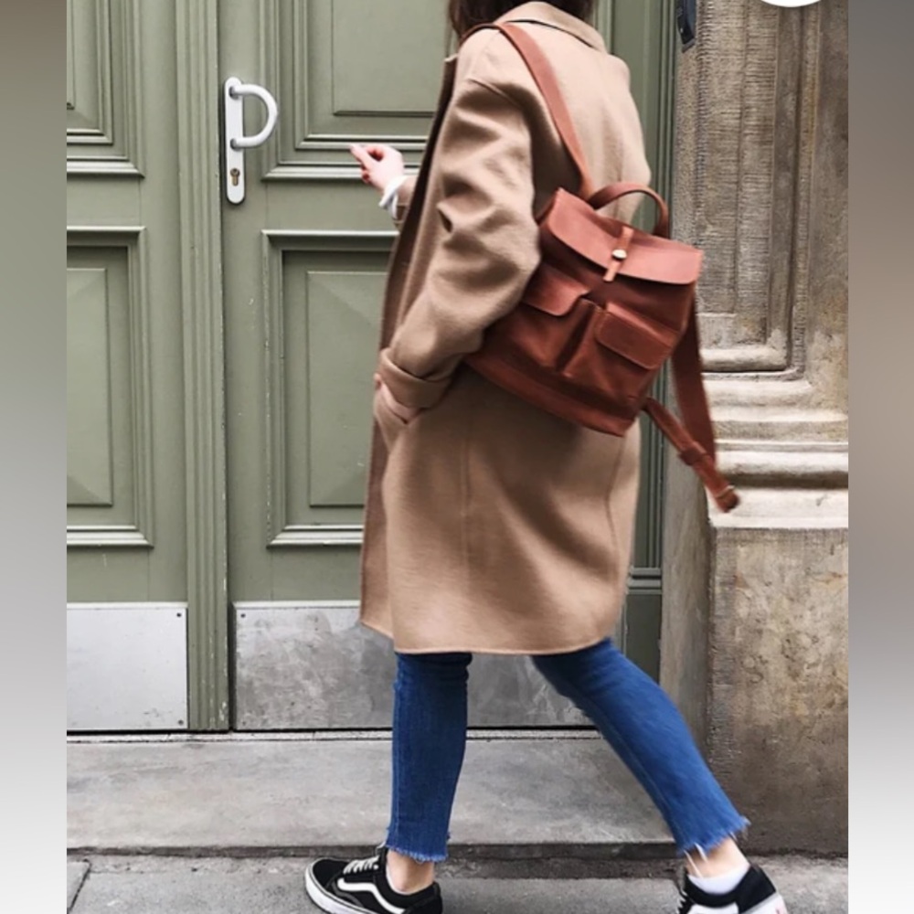 🐬 Handcrafted Brown Leather Backpack